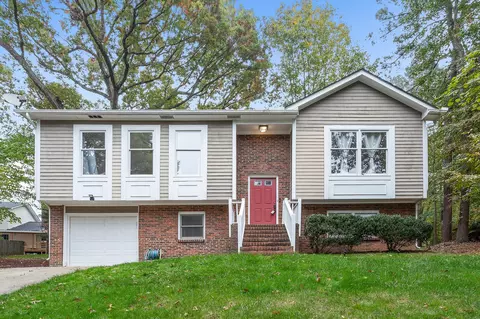 103 Oberon Ct, Cary, NC 27513 photo 1