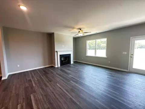295 Avery Meadows Dr, Smithfield, NC 27577 photo 5