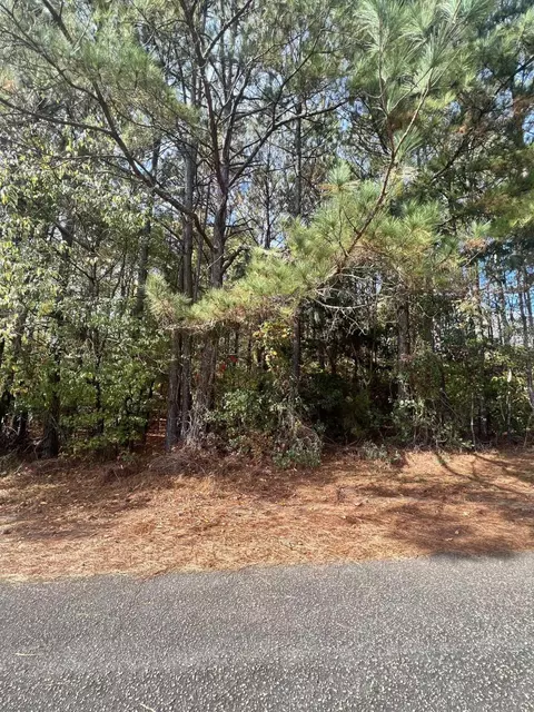 Les Belle Drive, Middlesex, NC 27557