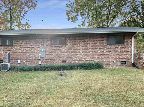 308 Crestview Dr, Durham, NC 27712 photo 3