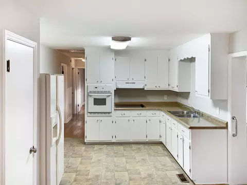 308 Crestview Dr, Durham, NC 27712 photo 14