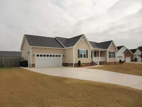 211 Bishop Ln, Dunn, NC 28334 photo 3