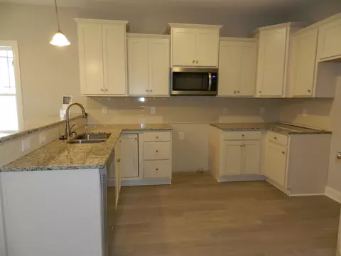 879 Airedale Trl, Garner, NC 27529 photo 4