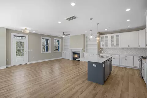 128 N Front St, Smithfield, NC 27577 photo 10