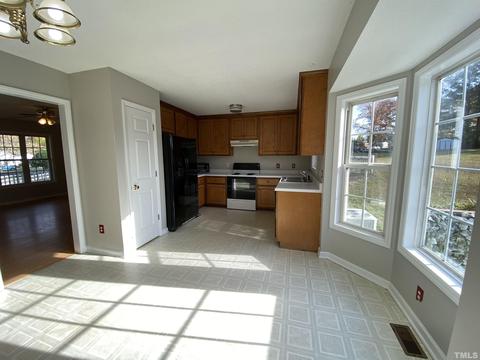 89 Green Tree Ct, Coats, NC 27521 photo 6