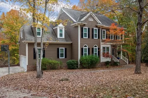 5 Hallbrook Ct, Durham, NC 27712 photo 3