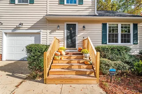 10 Creeks Edge Ct, Durham, NC 27713 photo 2