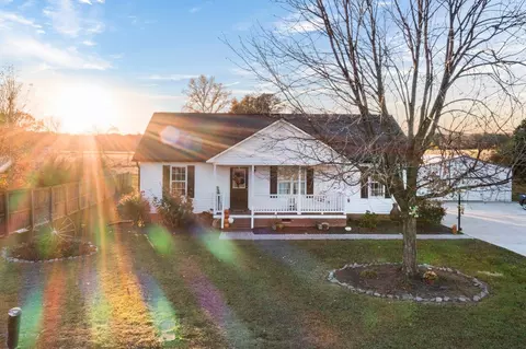 113 Eddy Ct, Benson, NC 27504 photo 2
