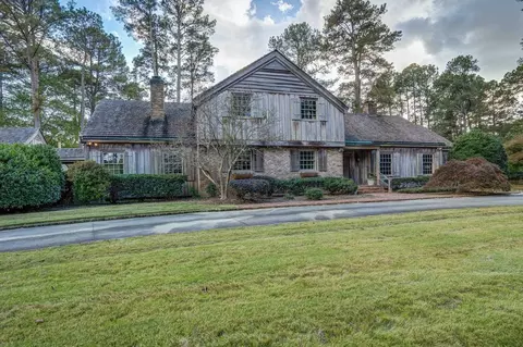 3819 Woodlawn Rd, Rocky Mount, NC 27804