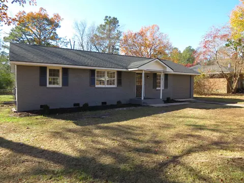 67 Gladiola Dr, Spring Lake, NC 28390 photo 2