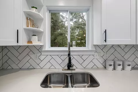 1908 Southgate St, Durham, NC 27703 photo 4