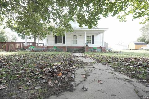 2405 Erwin Rd, Dunn, NC 28334 photo 2