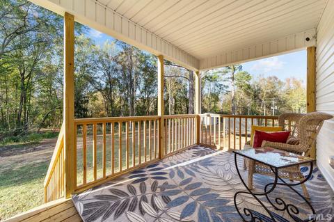 605 N Johnson St, Benson, NC 27504 photo 23