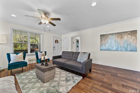 605 N Johnson St, Benson, NC 27504 photo 5
