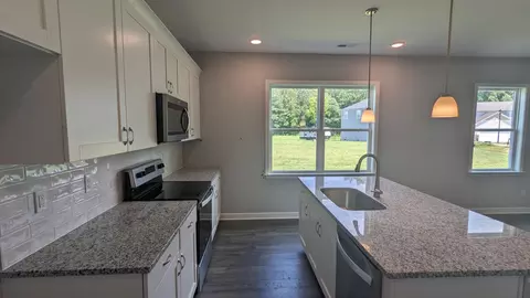 170 Avery Meadows Dr, Smithfield, NC 27577 photo 8