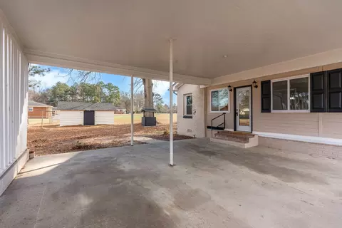 211 Strickland Dr, Smithfield, NC 27577 photo 4
