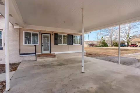 211 Strickland Dr, Smithfield, NC 27577 photo 5