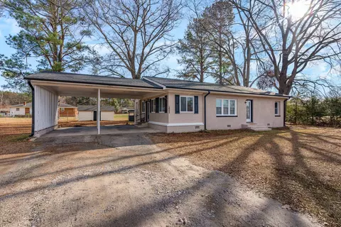 211 Strickland Dr, Smithfield, NC 27577 photo 3