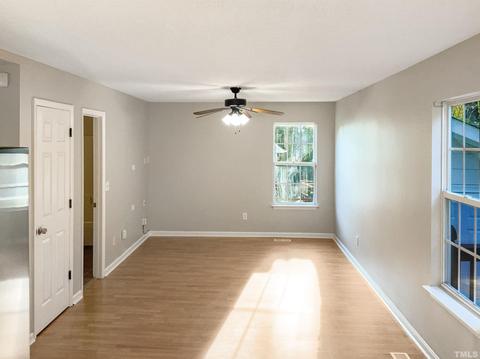 515 Stonelick Dr, Durham, NC 27703 photo 5