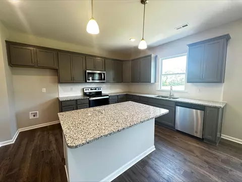 364 Avery Meadows Dr, Smithfield, NC 27577 photo 4
