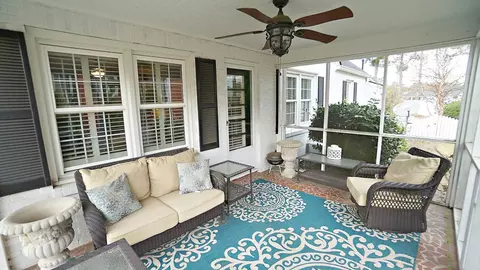 406 W Main St, Benson, NC 27504 photo 21