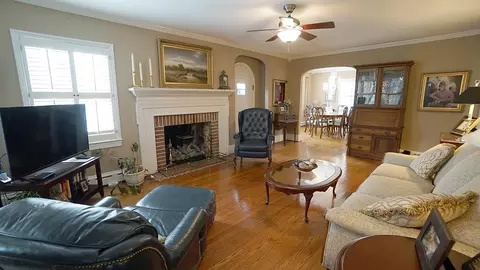 406 W Main St, Benson, NC 27504 photo 19