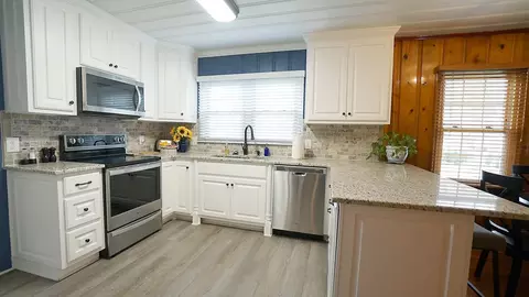 406 W Main St, Benson, NC 27504 photo 15