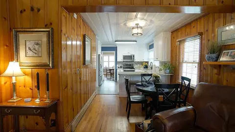 406 W Main St, Benson, NC 27504 photo 9