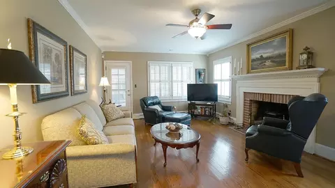 406 W Main St, Benson, NC 27504 photo 18