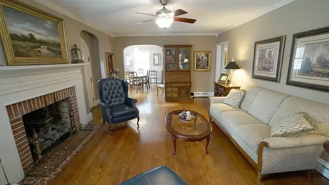 406 W Main St, Benson, NC 27504 photo 20