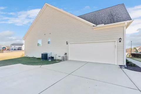 8201 Big Sundrop Ln, Willow Spring, NC 27592 photo 28