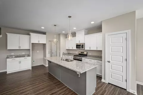8033 Windthorn Pl, Cary, NC 27519 photo 5