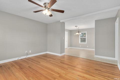 201 W B St, Erwin, NC 28339 photo 7