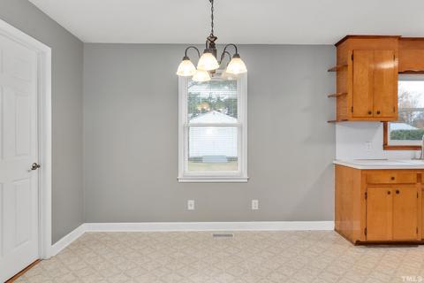 201 W B St, Erwin, NC 28339 photo 8
