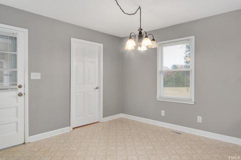 201 W B St, Erwin, NC 28339 photo 9