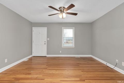 201 W B St, Erwin, NC 28339 photo 5