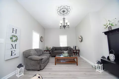 307 E Harnett St, Dunn, NC 28334 photo 3