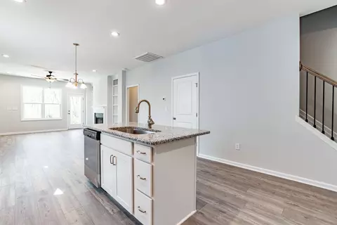 317 Sturgeon St, Smithfield, NC 27577 photo 8