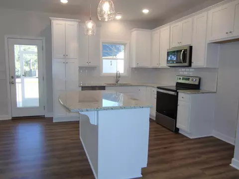 201 Marlowe Dr, Dunn, NC 28334 photo 9