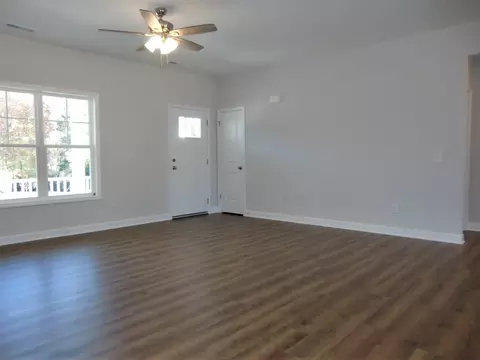 201 Marlowe Dr, Dunn, NC 28334 photo 5
