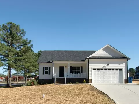 201 Marlowe Dr, Dunn, NC 28334 photo 1
