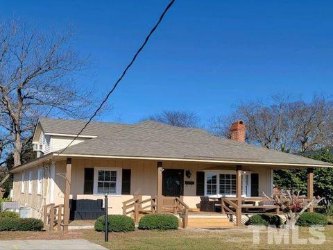 202 E K St, Erwin, NC 28339 photo 1