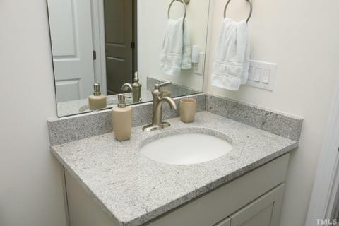 1055 Steinbeck Dr, Durham, NC 27703 photo 32
