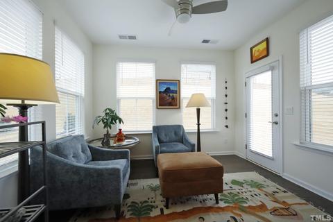 1055 Steinbeck Dr, Durham, NC 27703 photo 17