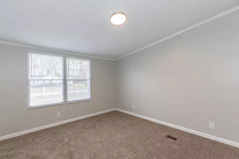 111 Daffodil Dr, Dudley, NC 28333 photo 2