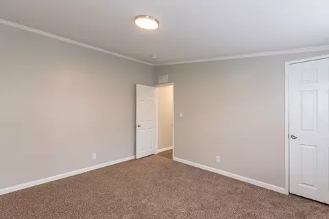 111 Daffodil Dr, Dudley, NC 28333 photo 3