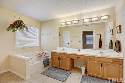 128 Solstice Cir, Cary, NC 27513 photo 15