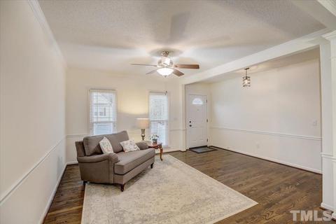128 Solstice Cir, Cary, NC 27513 photo 4