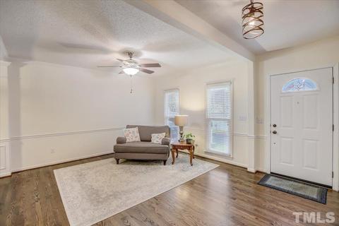 128 Solstice Cir, Cary, NC 27513 photo 2