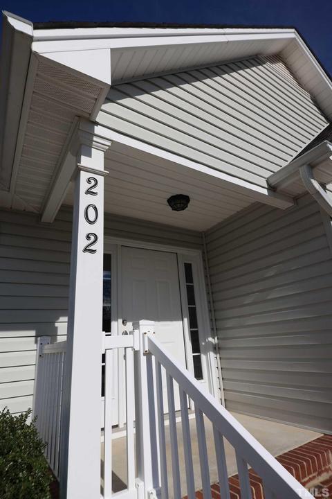 202 Manning Way, Elon, NC 27244 photo 2